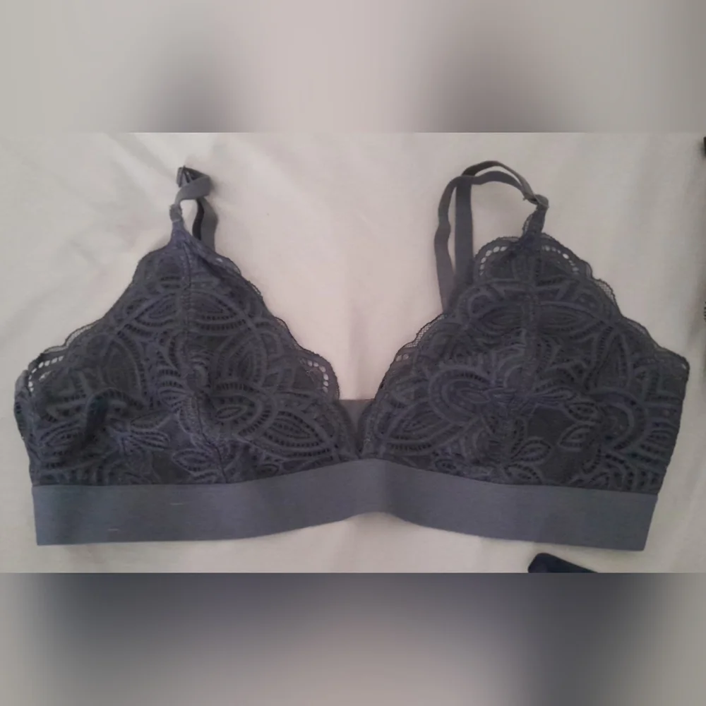 Victoria's Secret Lace Bralette Trio - Black, Navy, and White - Picture 5 of 8